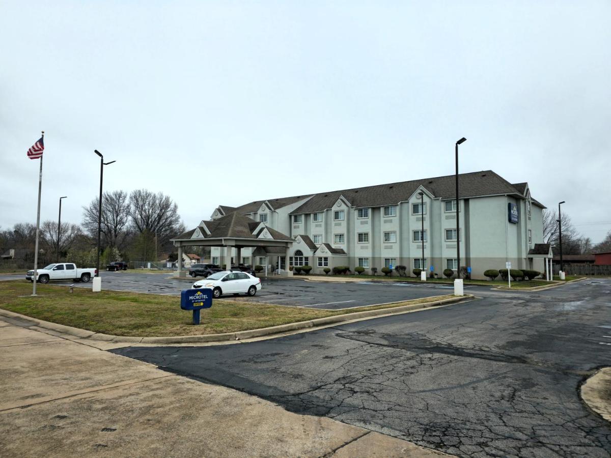 Microtel Inn & Suites Claremore Exterior foto